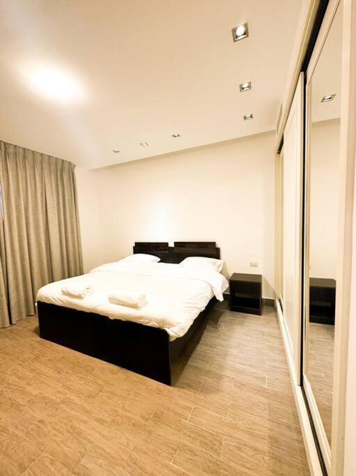 For Rent 29 *